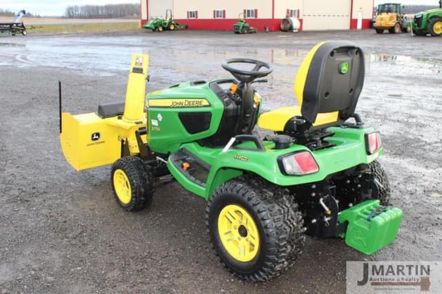 Image of John Deere X739 equipment image 3
