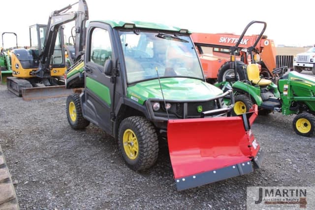 Image of John Deere XUV 865R equipment image 1