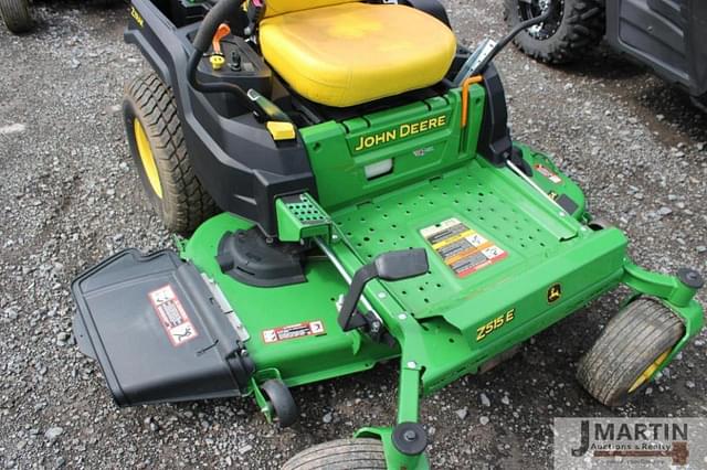 Image of John Deere Z515E equipment image 4