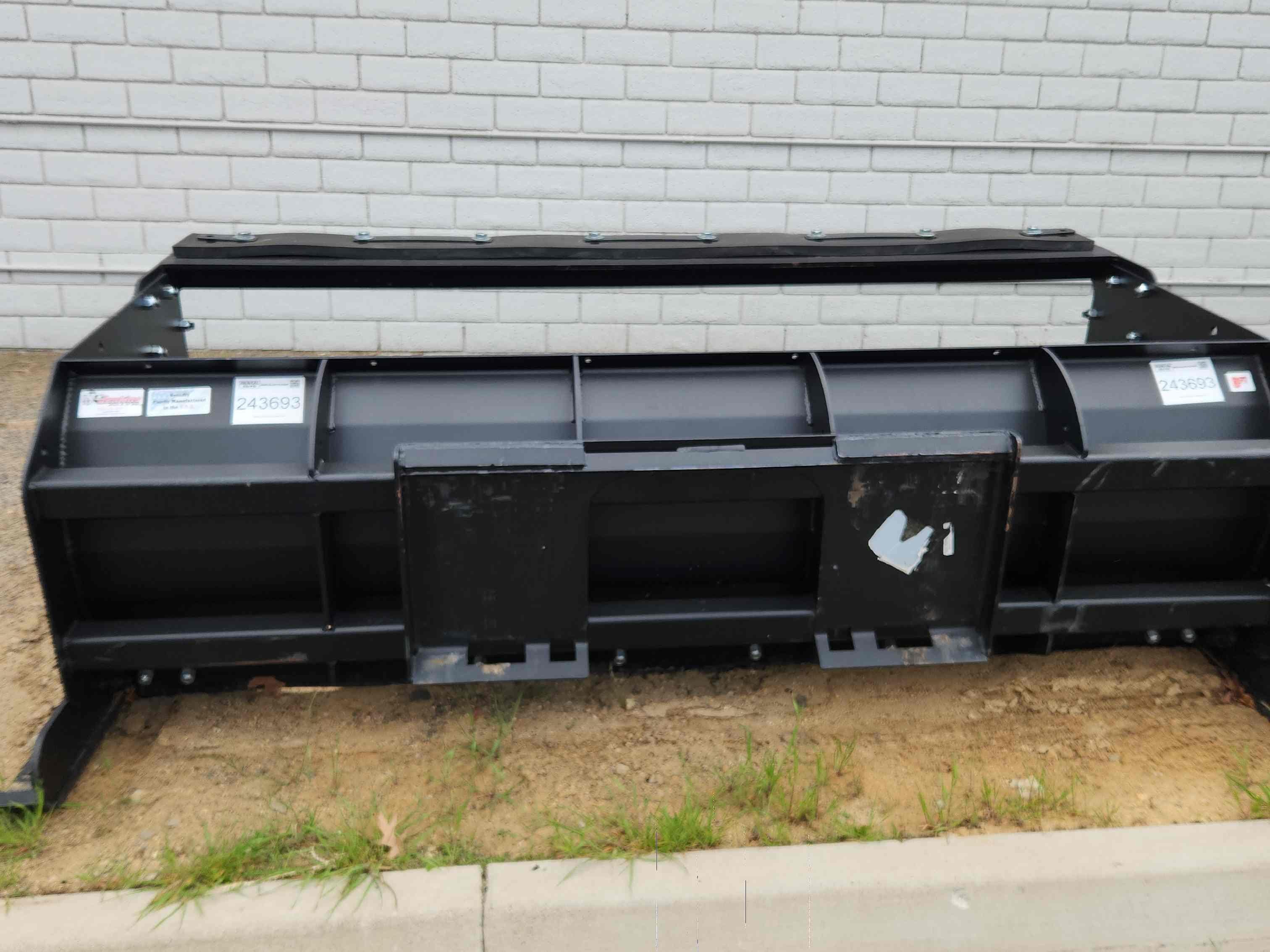 2023 Jenkins Undetermined Equipment Image0