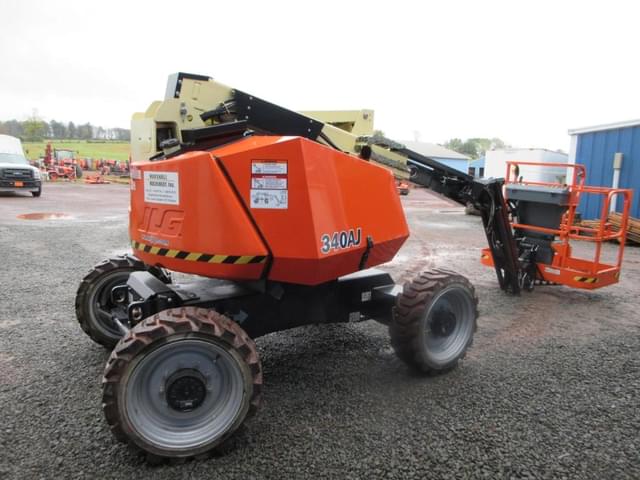 Image of JLG 340AJ equipment image 3
