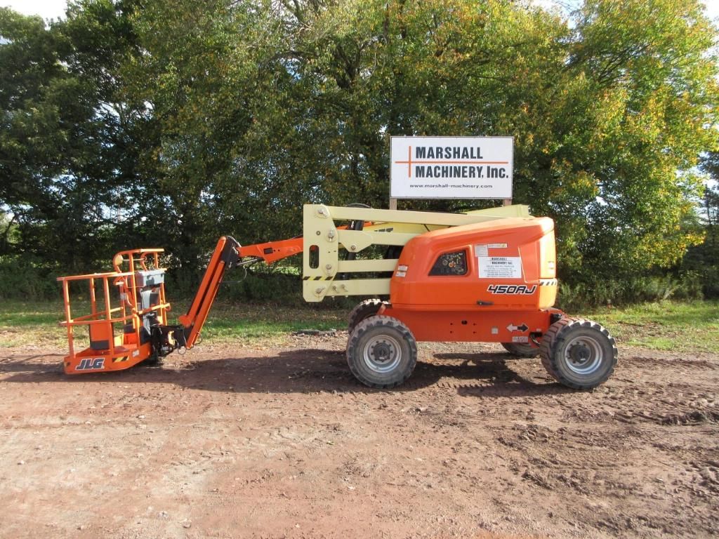 2023 JLG 450AJ Equipment Image0