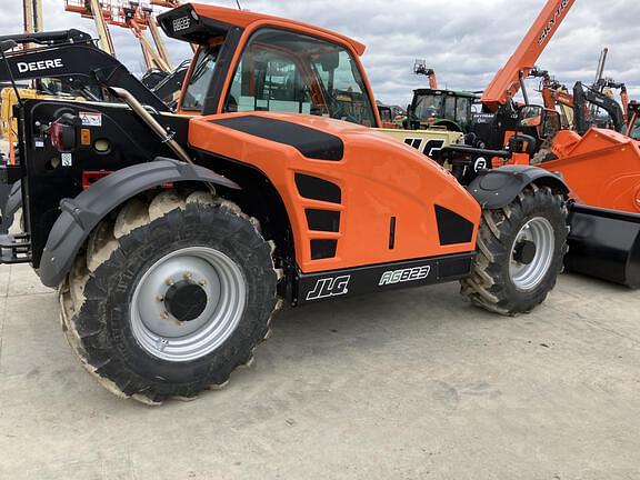Image of JLG AG823 equipment image 4
