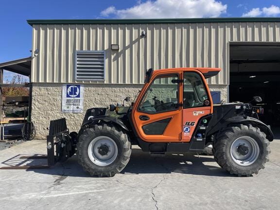 2023 JLG AG823 Equipment Image0