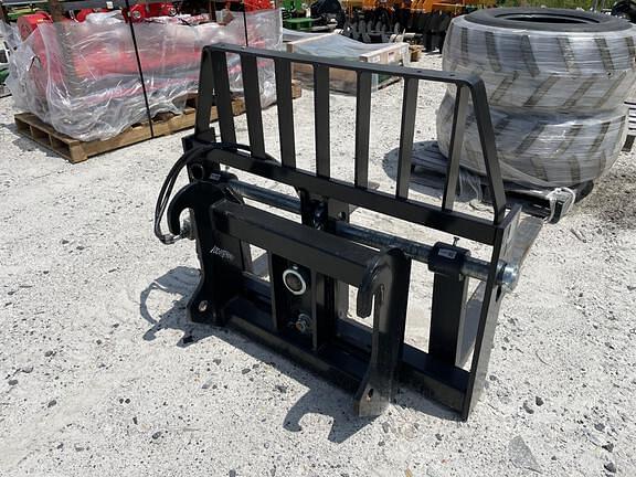 Image of JLG Pallet Forks Image 1