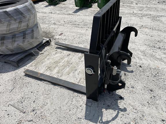 Image of JLG Pallet Forks Image 0