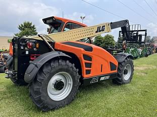 2023 JLG AG823 Equipment Image0