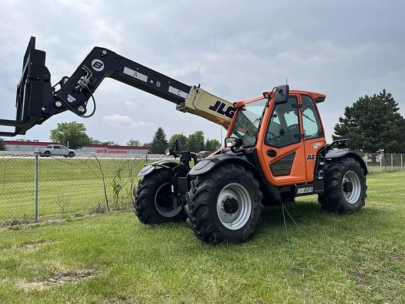 Image of JLG AG823 equipment image 2