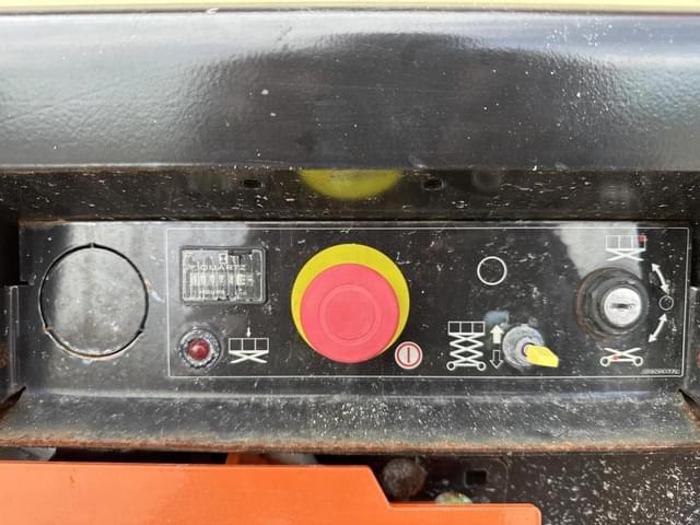 Image of JLG ES2632 equipment image 4