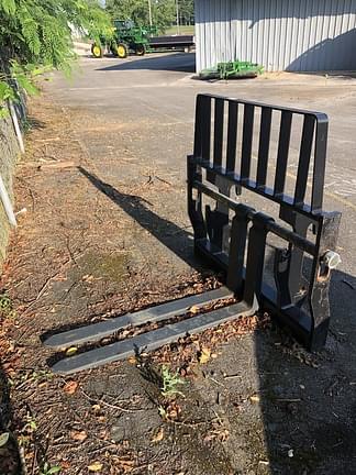 Image of JLG Pallet Forks Primary image
