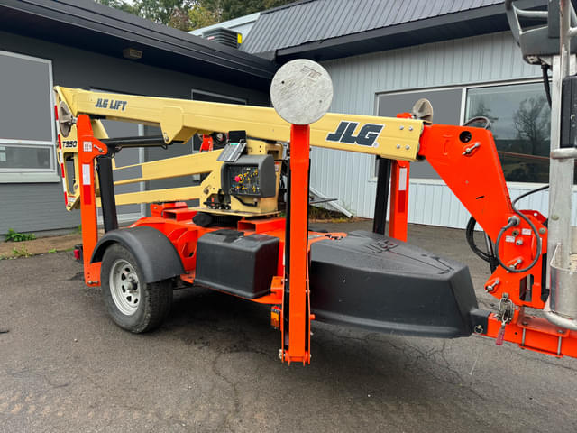 Image of JLG T350 equipment image 1