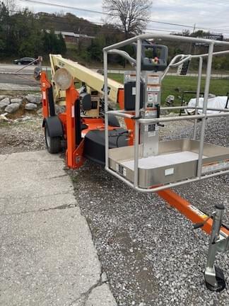 Main image JLG T350