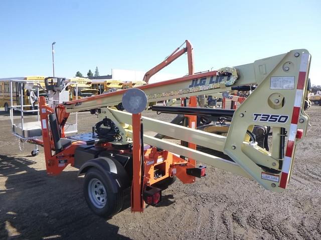 Image of JLG T350 equipment image 3