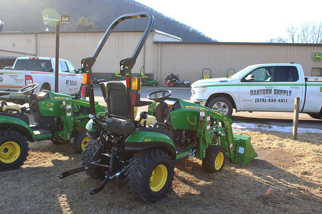 Image of John Deere 1025R equipment image 1