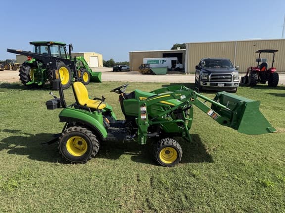 Image of John Deere 1023E equipment image 1