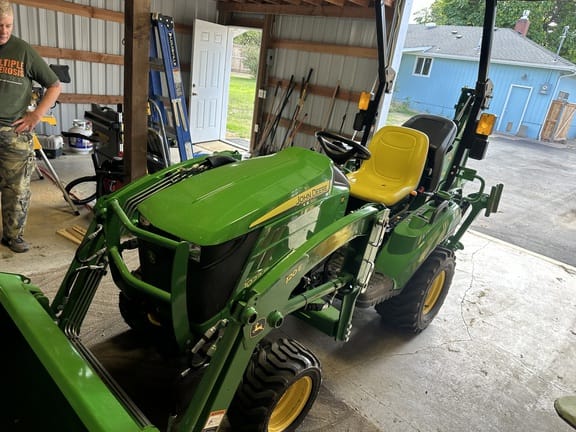 Main image John Deere 1023E