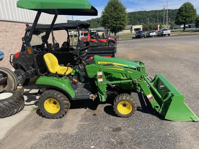 Image of John Deere 1023E equipment image 1