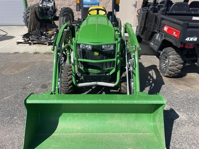 Image of John Deere 1023E equipment image 2
