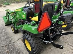 Image of John Deere 1023E equipment image 3