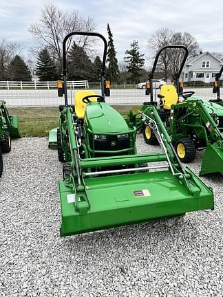 Image of John Deere 1023E equipment image 3