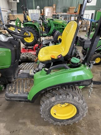 Image of John Deere 1023E equipment image 1