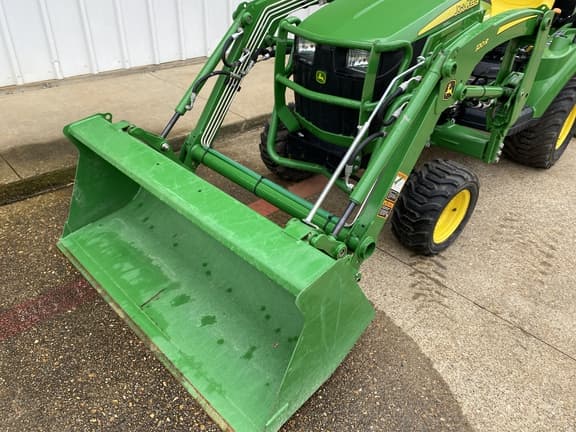 Image of John Deere 1023E equipment image 3