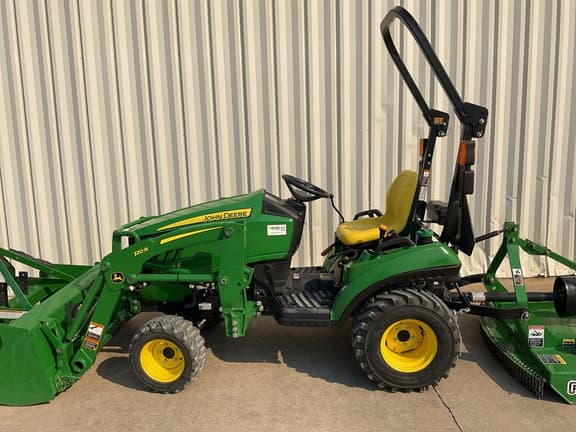 Image of John Deere 1023E equipment image 3