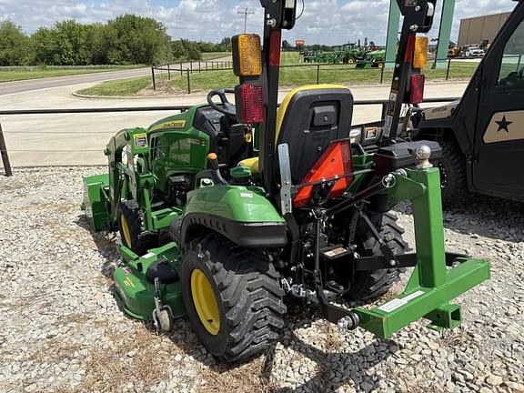 Image of John Deere 1023E equipment image 2
