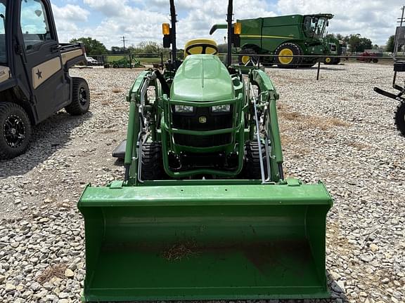Image of John Deere 1023E equipment image 4