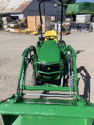 Image of John Deere 1023E equipment image 4