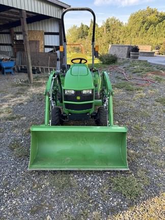Image of John Deere 1023E equipment image 2