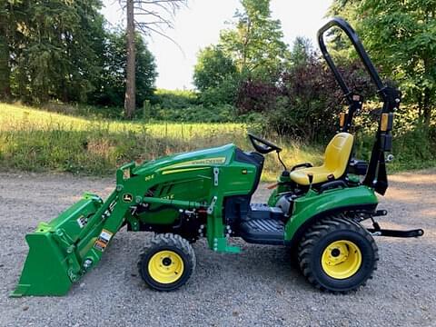 Image of John Deere 1023E equipment image 2