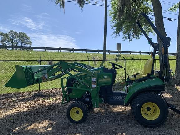 Image of John Deere 1023E equipment image 1