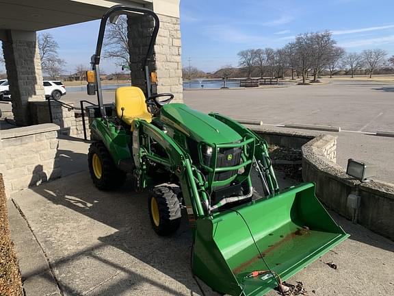 Image of John Deere 1023E equipment image 1