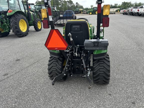 Image of John Deere 1023E equipment image 4