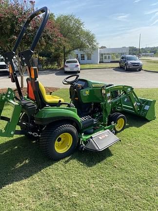 Image of John Deere 1023E equipment image 2