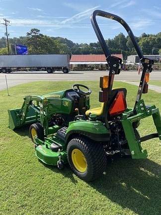 Image of John Deere 1023E equipment image 3