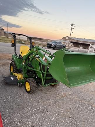 Image of John Deere 1023E equipment image 1