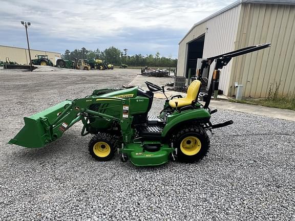 Image of John Deere 1023E equipment image 2