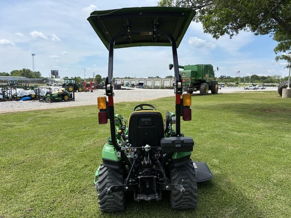 Image of John Deere 1023E equipment image 3