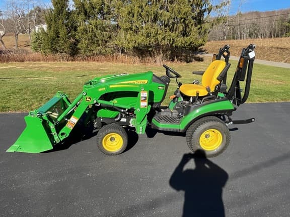Image of John Deere 1025R equipment image 1