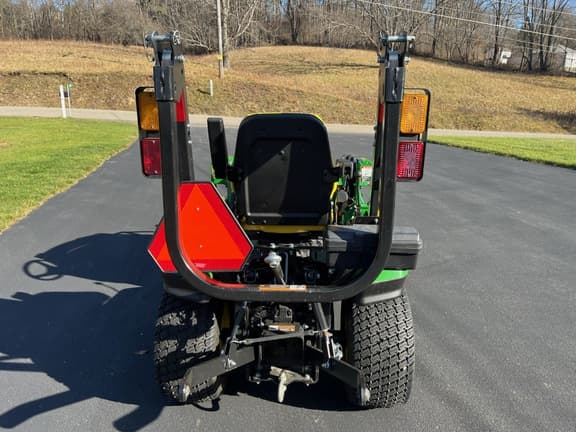 Image of John Deere 1025R equipment image 3