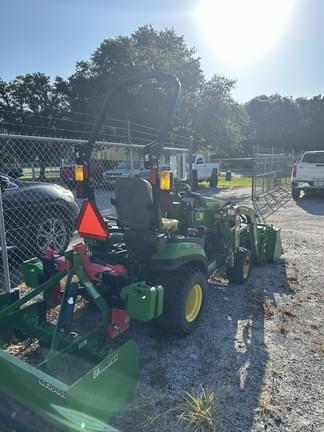 Image of John Deere 1025R equipment image 2