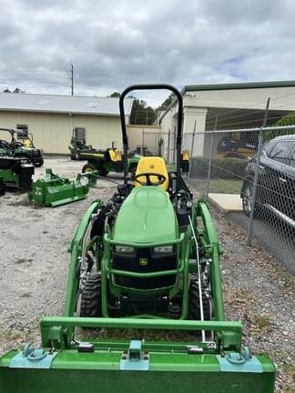 Image of John Deere 1025R equipment image 4