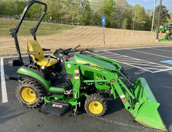 Image of John Deere 1025R equipment image 2