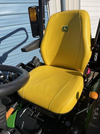 Image of John Deere 1025R equipment image 4