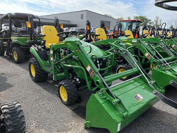 2023 John Deere 1025R Equipment Image0