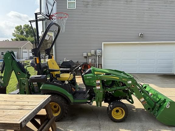 Image of John Deere 1025R equipment image 3