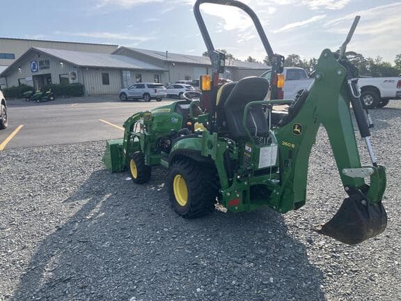 Image of John Deere 1025R equipment image 4