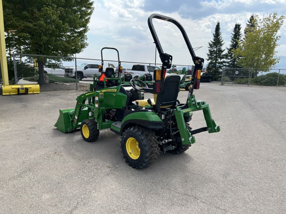 Image of John Deere 1025R equipment image 4